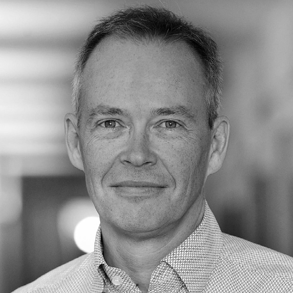 Portrait von Stefan Brink